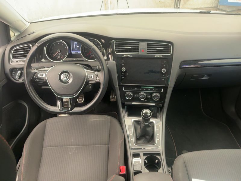 Volkswagen Golf VII 1.5 TSI ACT Sound 2017 – снимка 18