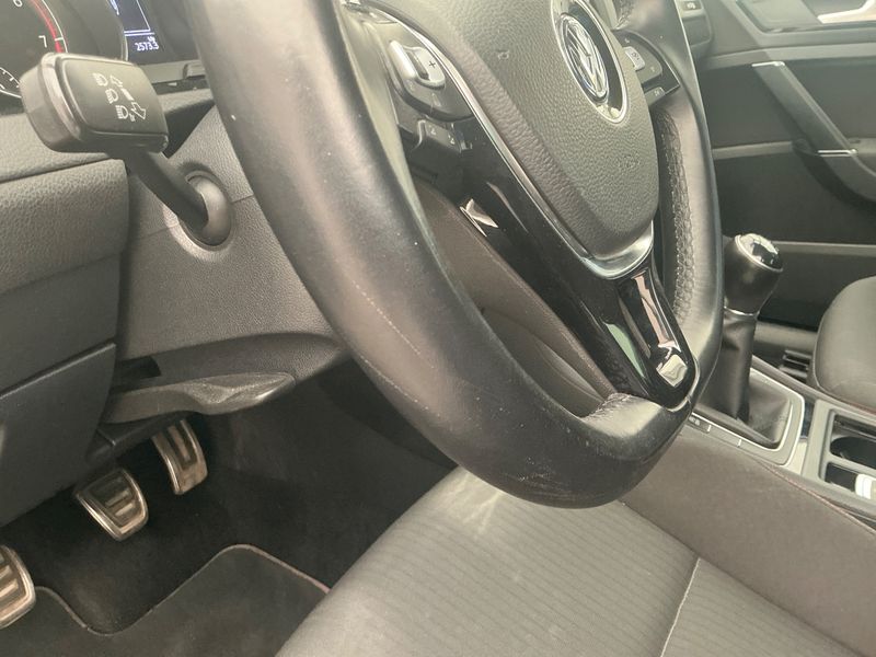 Volkswagen Golf VII 1.5 TSI ACT Sound 2017 – снимка 32