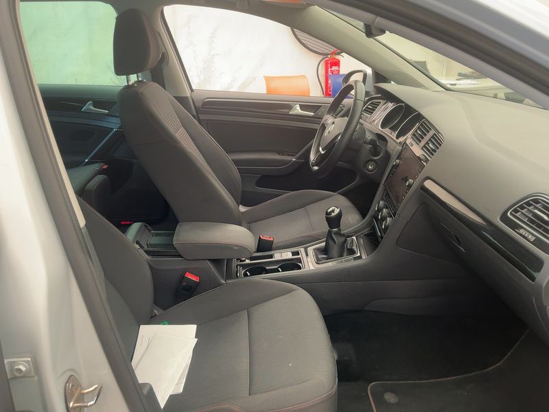 Volkswagen Golf VII 1.5 TSI ACT Sound 2017 – снимка 17