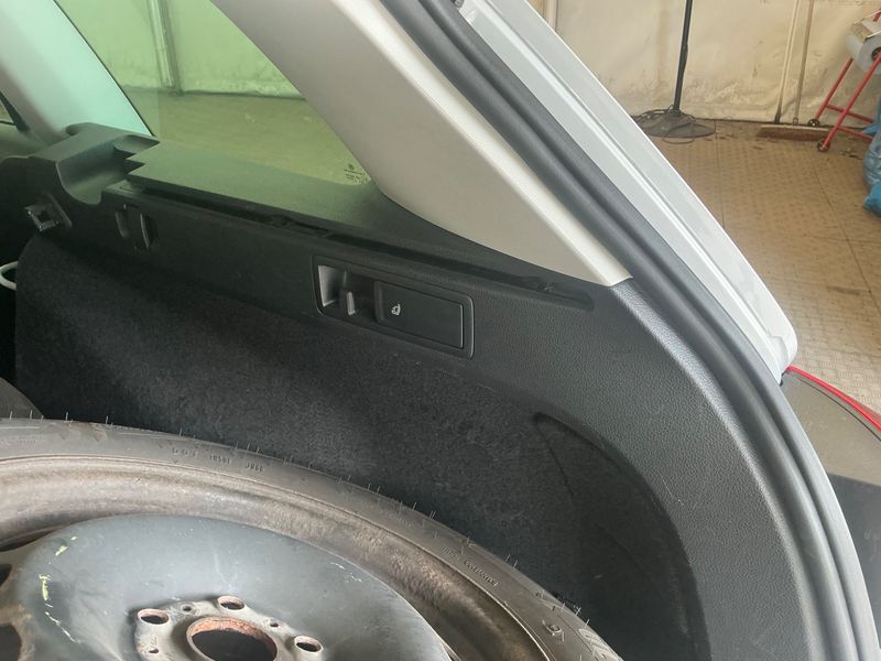 Volkswagen Golf VII 1.5 TSI ACT Sound 2017 – снимка 37