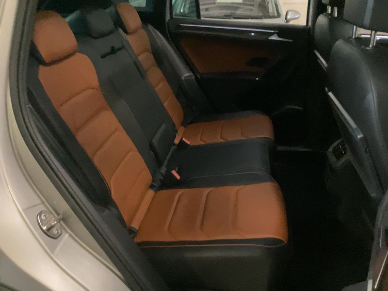 Volkswagen Tiguan 2.0 TDI Highline 4Motion BlueMotion Tech 2018 – снимка 19