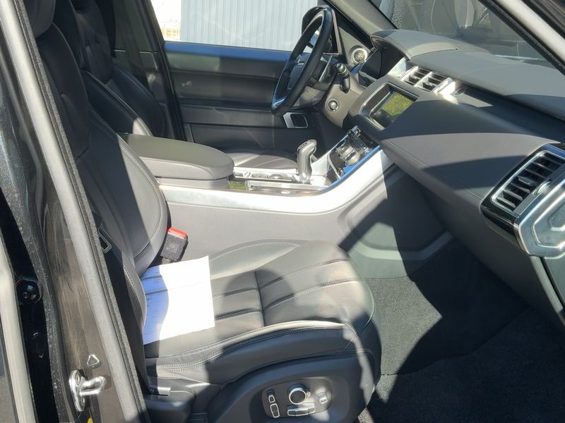 Land Rover Range Rover Sport 3.0 SD V6 HSE Dynamic 2017 – снимка 16