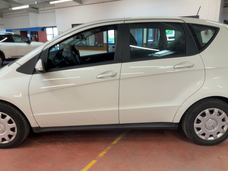 Mercedes-Benz A-Klasse A 180 CDI Classic 2011 – снимка 4
