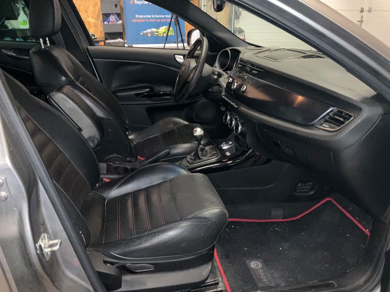 Alfa Romeo Giulietta 2.0 JTDM Exclusive 2012 – снимка 3