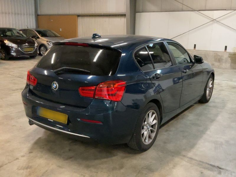 BMW 1er 116d EfficientDynamics Urban Line 2016 – снимка 8