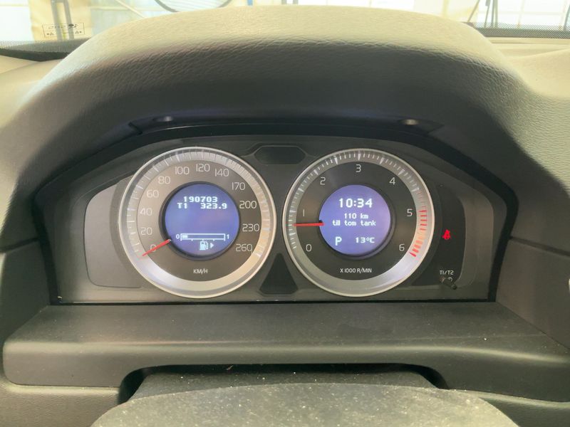 Volvo V70 2.0 D4 Momentum 2013 – снимка 18