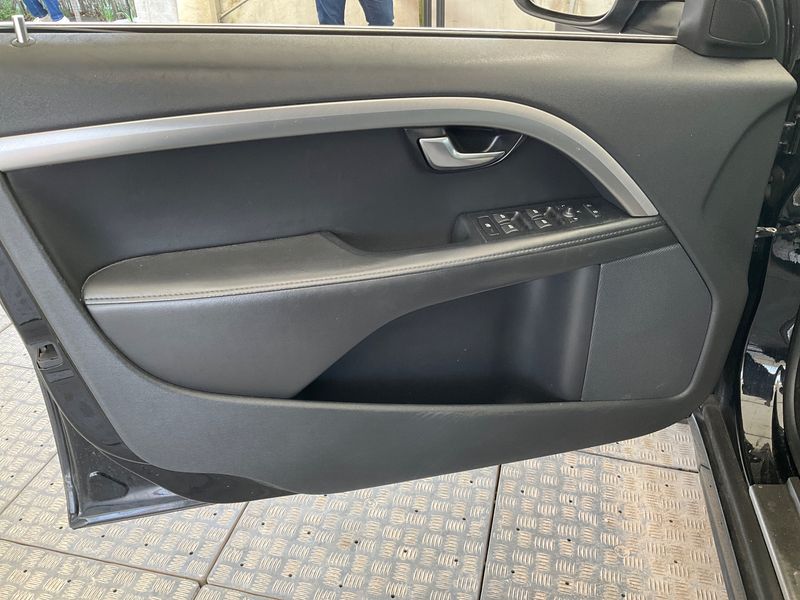 Volvo V70 2.0 D4 Momentum 2013 – снимка 43