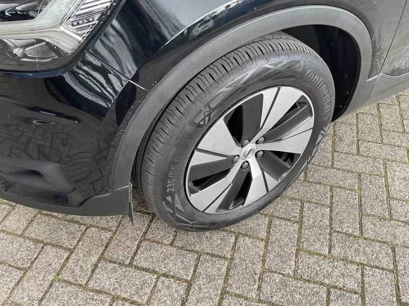 Volvo XC40 1.5 T5 Recharge Plug-in Hybrid Inscription Expression 2WD 2021 – снимка 3