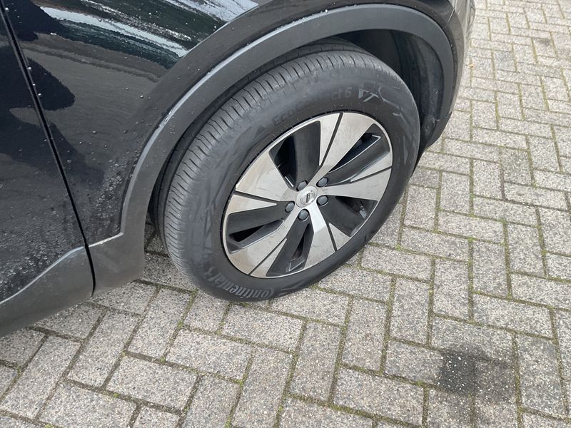 Volvo XC40 1.5 T5 Recharge Plug-in Hybrid Inscription Expression 2WD 2021 – снимка 11