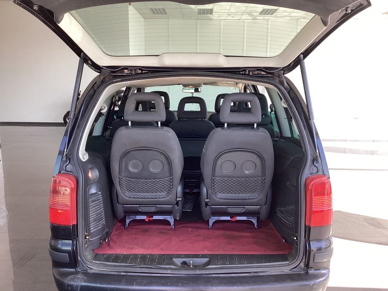 Seat Alhambra 1.9 TDI Stylance 2005 – снимка на щета