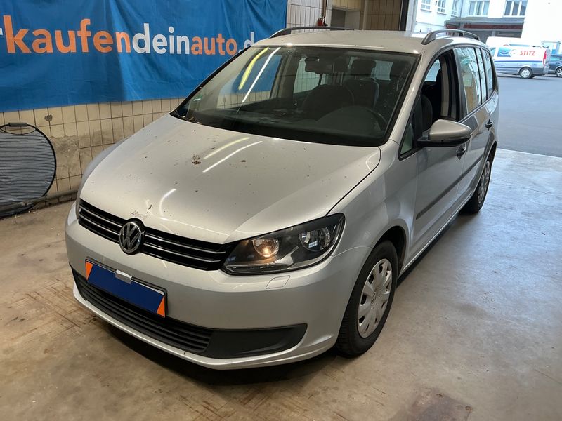 Volkswagen Touran 1.6 TDI Trendline 2012 – снимка 1