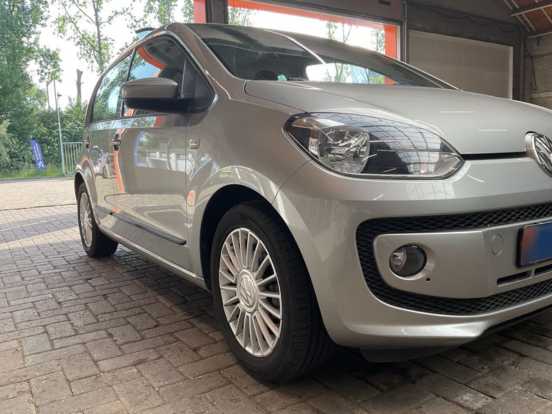 Volkswagen up! 1.0 High up! BlueMotion Tech 2013 – снимка 12