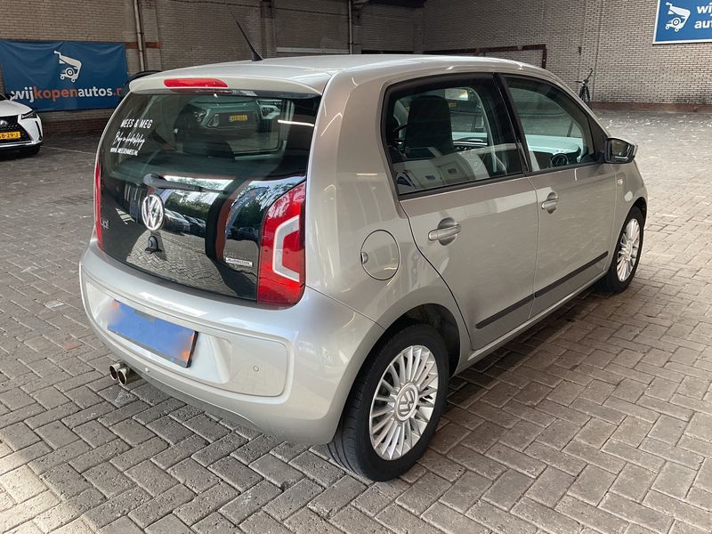 Volkswagen up! 1.0 High up! BlueMotion Tech 2013 – снимка 8