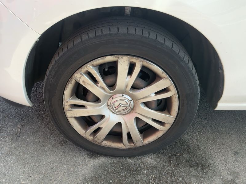 Mazda 2 1.3 Active 2012 – снимка 3