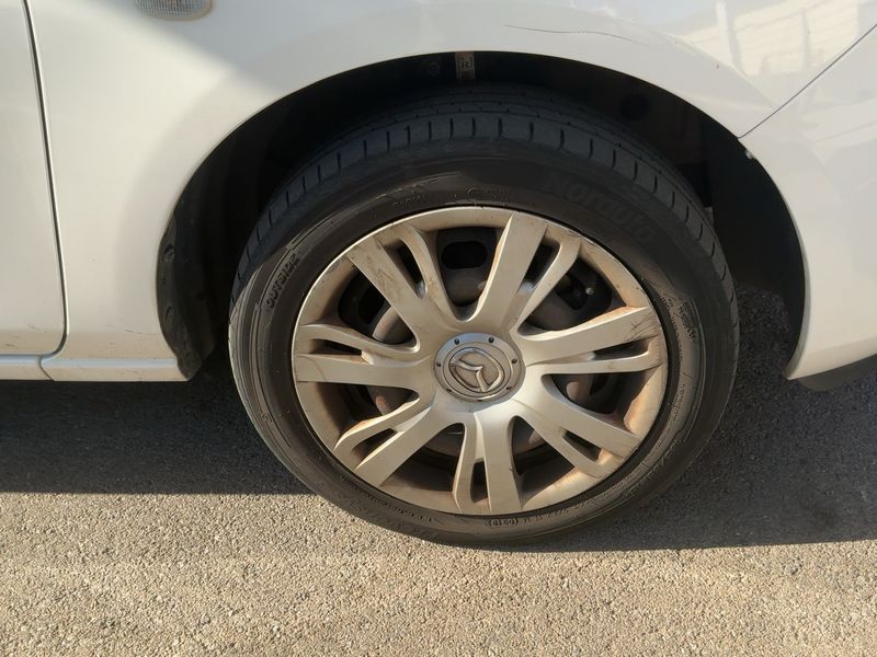 Mazda 2 1.3 Active 2012 – снимка 11