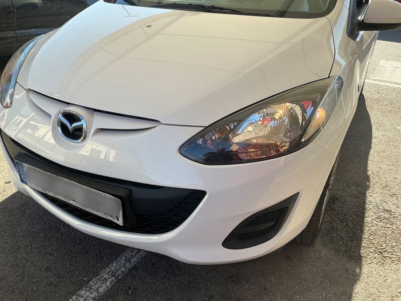 Mazda 2 1.3 Active 2012 – снимка 31