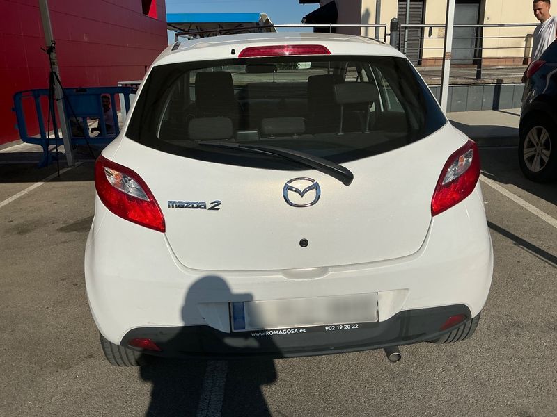 Mazda 2 1.3 Active 2012 – снимка 29