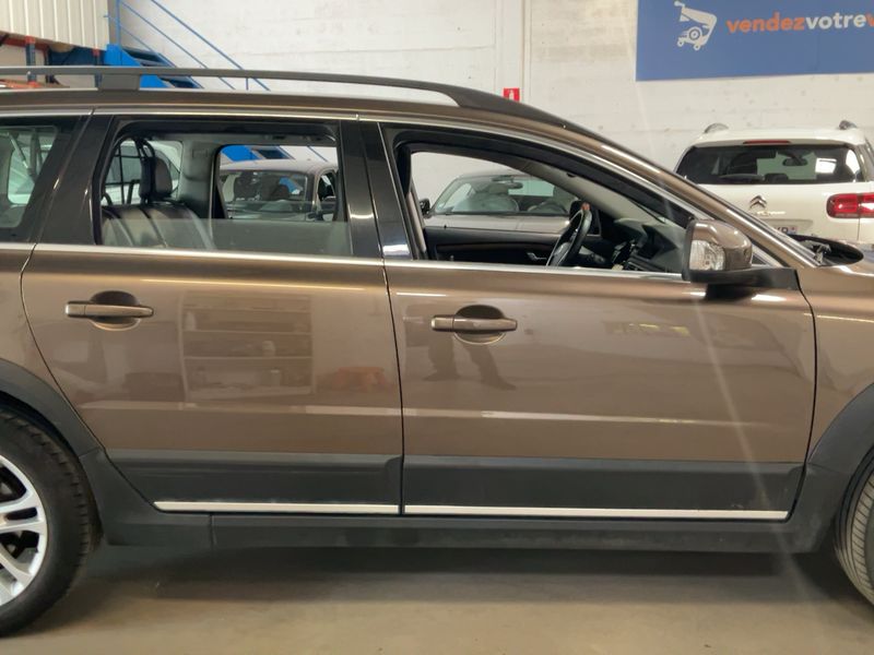 Volvo XC70 2.0 D4 Summum 2WD 2015 – снимка 10