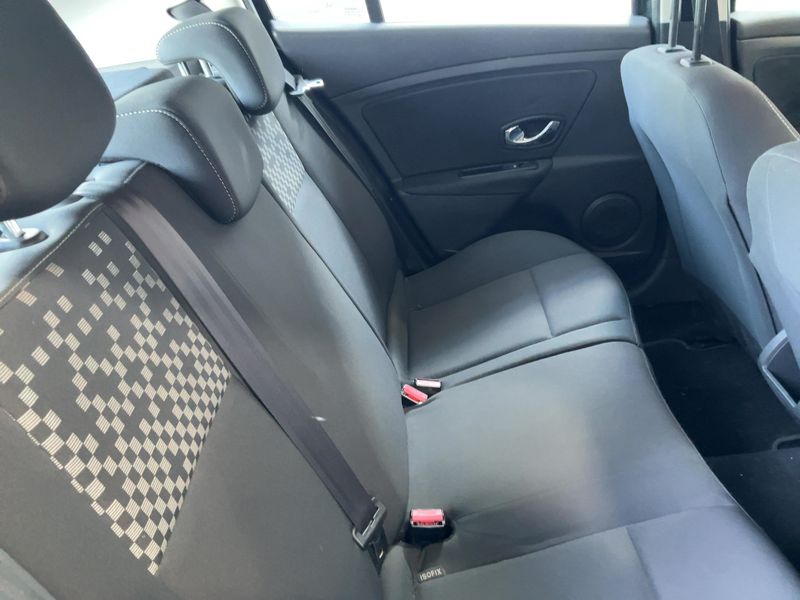 Renault Megane 1.5 dCi Wave 2013 – снимка 19