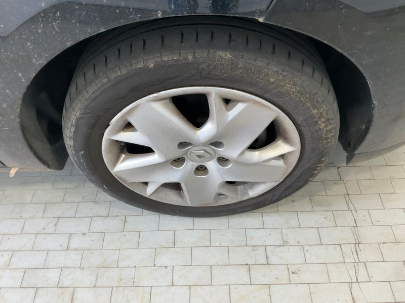 Renault Megane 1.5 dCi Wave 2013 – снимка 11