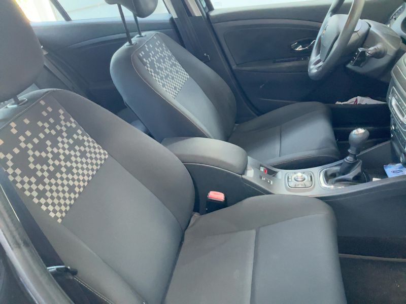 Renault Megane 1.5 dCi Wave 2013 – снимка 16