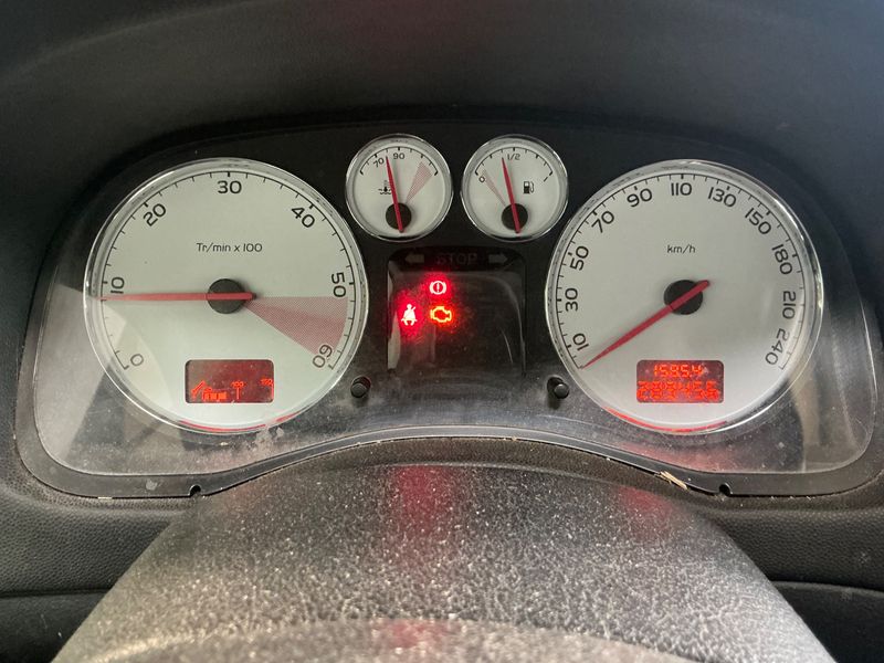 Peugeot 307 1.6 HDi Sport 2008 – снимка 4