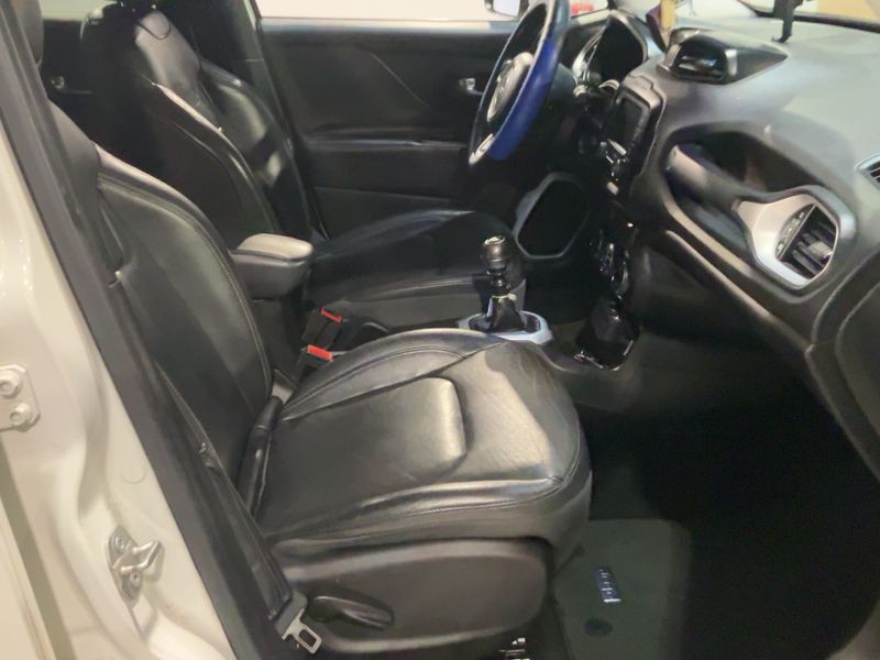 Jeep Renegade 1.6 M-Jet Limited FWD 2015 – снимка 16
