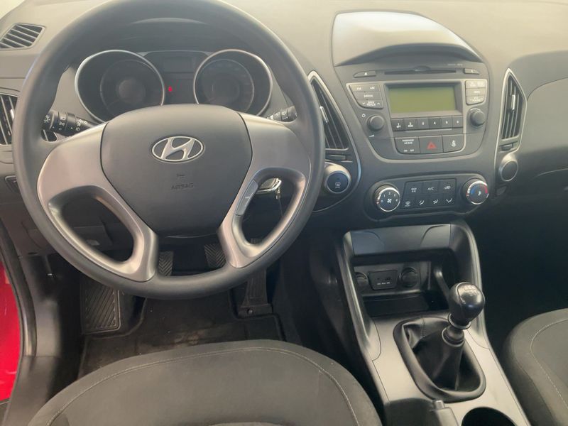 Hyundai ix35 1.6 FIFA World Cup Edition 2WD 2015 – снимка 17