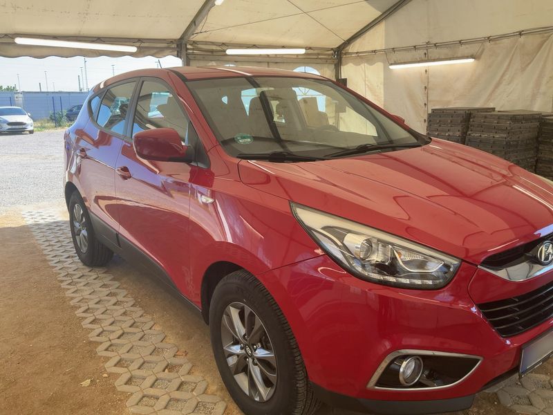 Hyundai ix35 1.6 FIFA World Cup Edition 2WD 2015 – снимка 12