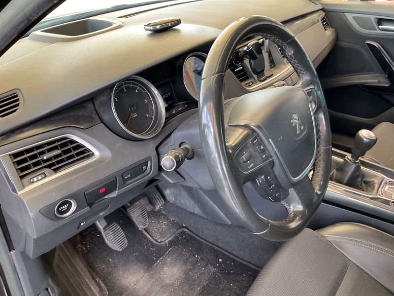 Peugeot 508 2.0 HDi Allure 2014 – снимка 28