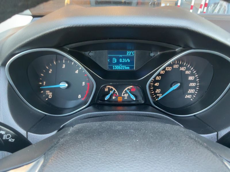 Ford Focus 1.6 TDCi Edition 2013 – снимка 18