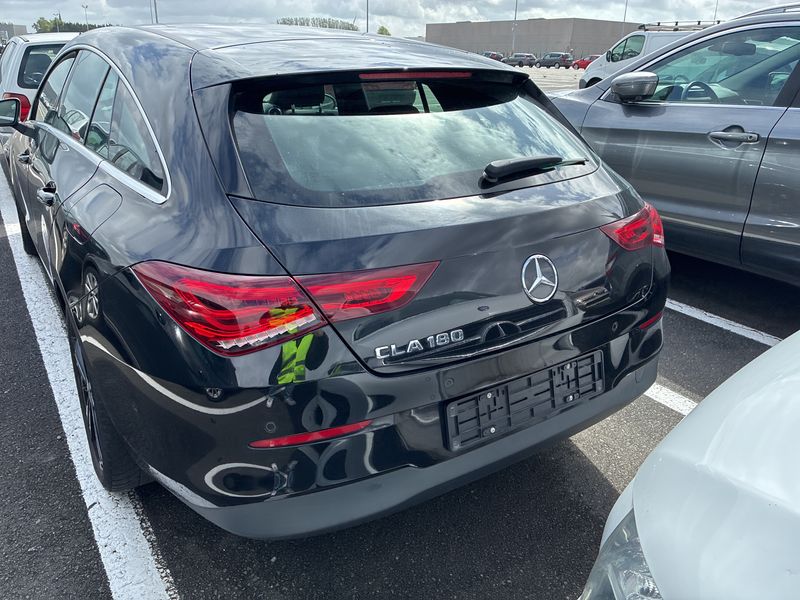 Mercedes-Benz CLA-Klasse CLA 180 2020 – снимка 4
