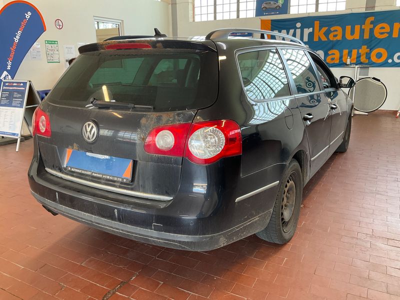 Volkswagen Passat 2.0 TDI Sportline 2010 – снимка 2