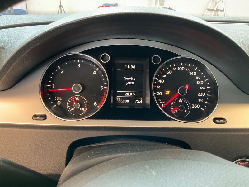 Volkswagen Passat 2.0 TDI Sportline 2010 – снимка 4