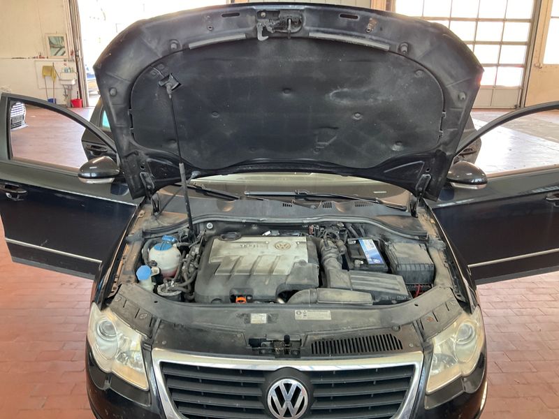 Volkswagen Passat 2.0 TDI Sportline 2010 – снимка 8