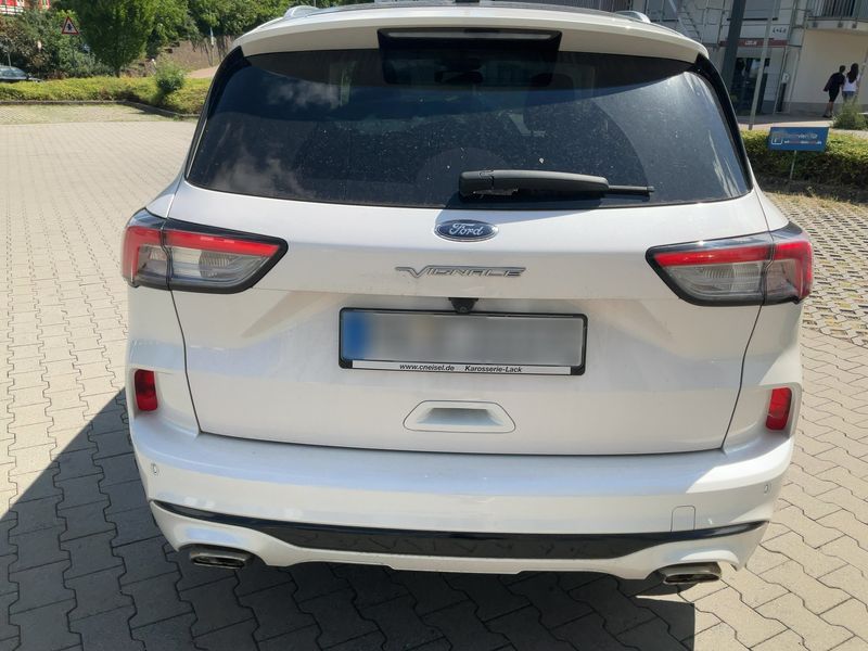 Ford Kuga 2.5 Plug-in Hybrid Vignale 2022 – снимка 7