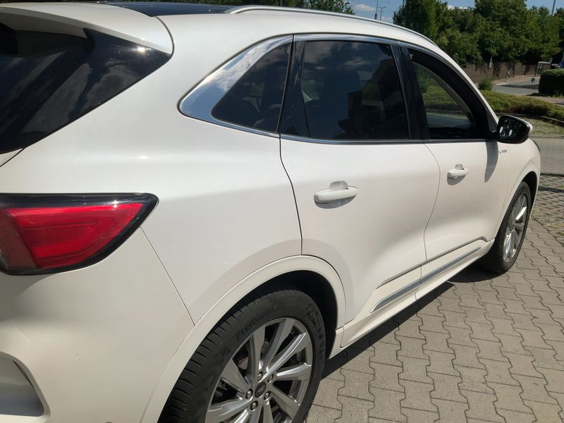 Ford Kuga 2.5 Plug-in Hybrid Vignale 2022 – снимка 8