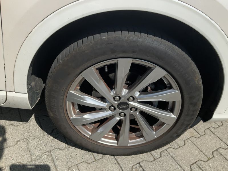Ford Kuga 2.5 Plug-in Hybrid Vignale 2022 – снимка 11