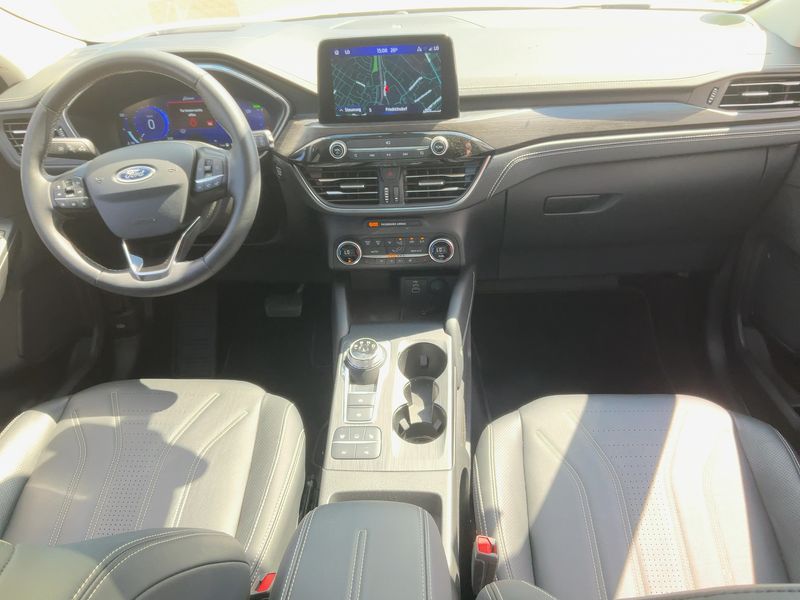 Ford Kuga 2.5 Plug-in Hybrid Vignale 2022 – снимка 18