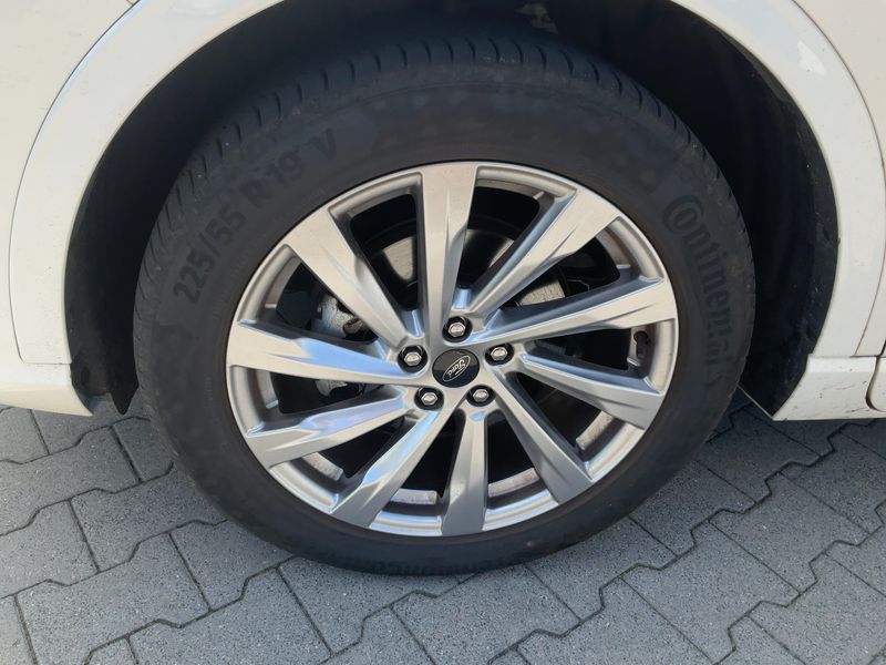 Ford Kuga 2.5 Plug-in Hybrid Vignale 2022 – снимка 3