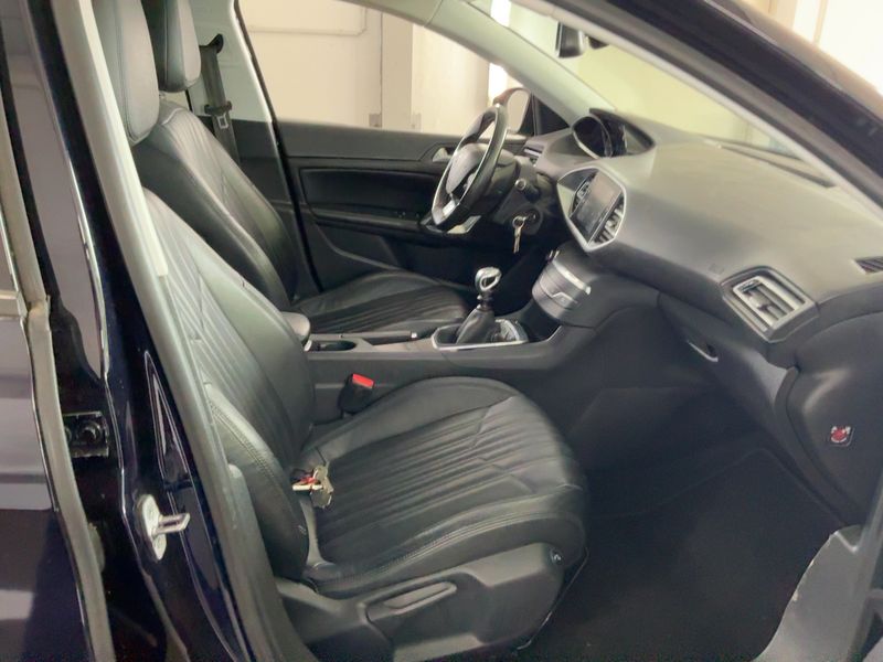 Peugeot 308 1.5 Blue-HDi Active Business 2019 – снимка 17