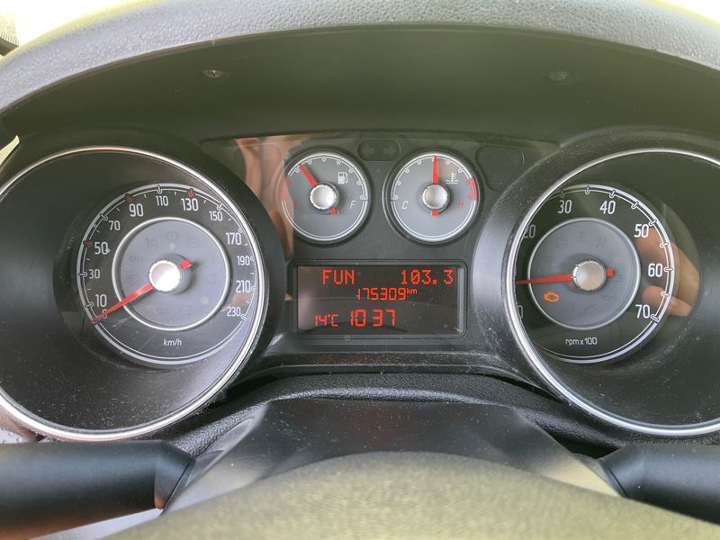 Fiat Punto Evo 1.3 M-Jet Dynamic 2009 – снимка 4