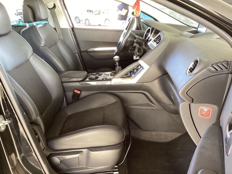 Peugeot 3008 1.6 Blue-HDi Allure 2015 – снимка 16