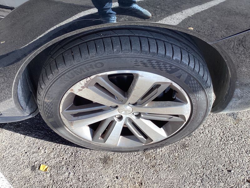 Peugeot 3008 1.6 Blue-HDi Allure 2015 – снимка 11
