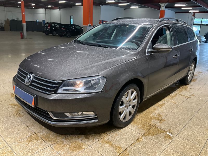 Volkswagen Passat 2.0 TDI Comfortline BlueMotion Tech 2013 – снимка 1