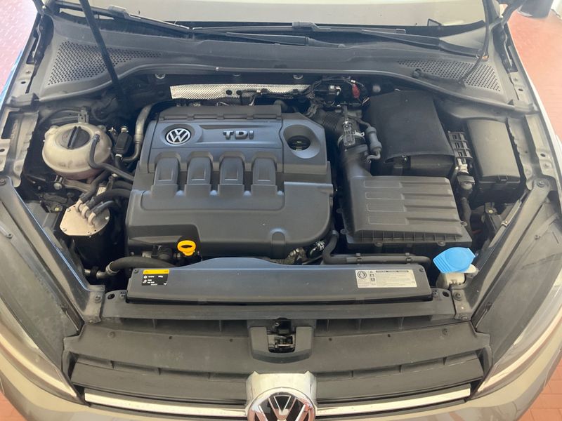 Volkswagen Golf VII 1.6 TDI Highline BlueMotion Tech 2014 – снимка 24
