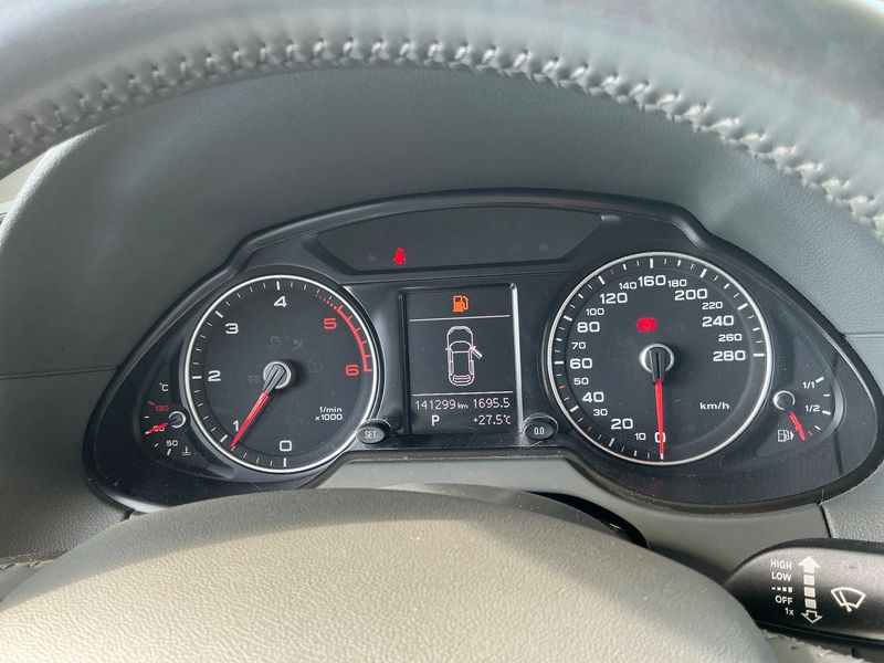 Audi Q5 2.0 TDI quattro 2014 – снимка 18