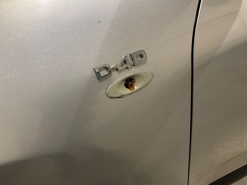 Toyota RAV 4 2.2 D-4D Life 2006 – снимка 29