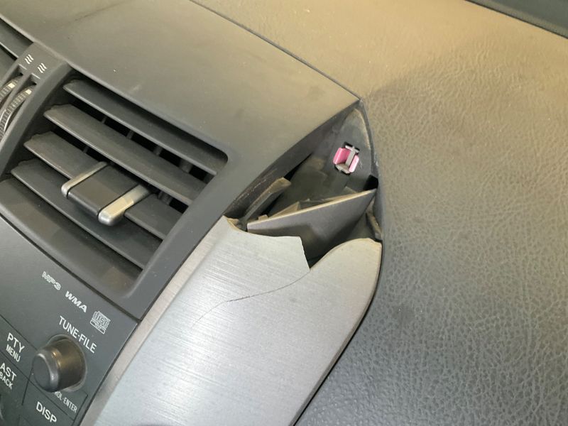 Toyota RAV 4 2.2 D-4D Life 2006 – снимка 34
