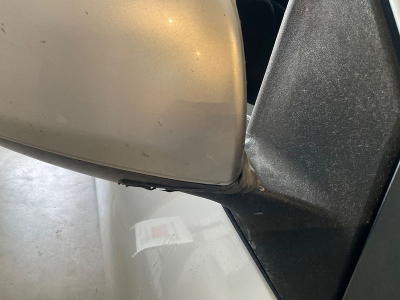 Toyota RAV 4 2.2 D-4D Life 2006 – снимка 26
